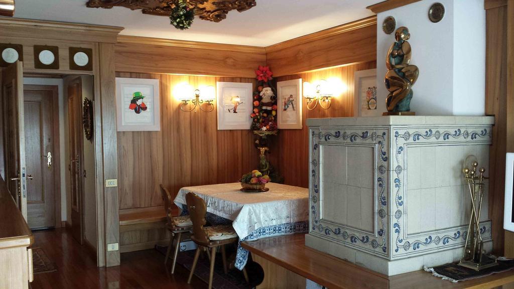 Supermountainski Cortina Cortina dʼAmpezzo Chambre photo